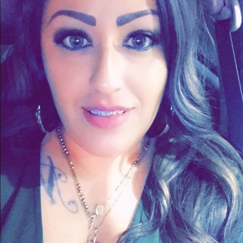 Meet your Posher, Melissa